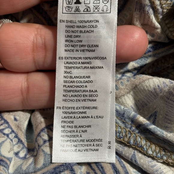 Forever 21 Blue and Cream Patterned Jumpsuit - Picture 3 of 9